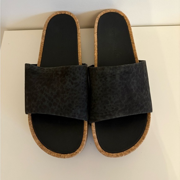 Veronica Beard Dresdyn Suede Cork Platform Slide Sandals in Black, Size 11 - Picture 5 of 11